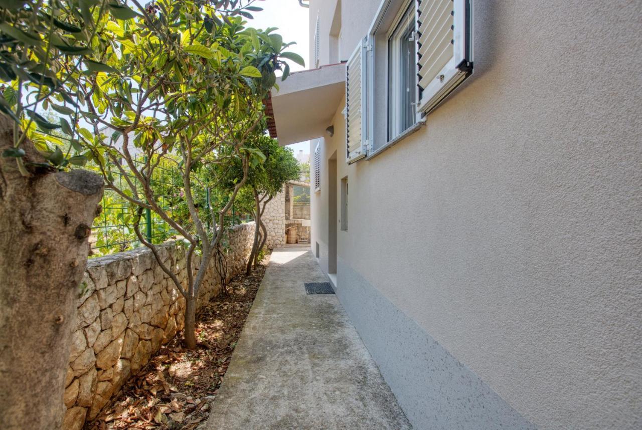 Apartments By The Sea Zaboric, Sibenik - 469 Exterior photo